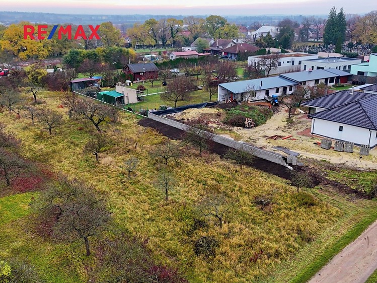 Prodej  stavebního pozemku 3 055 m² - foto 3