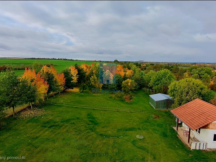 Prodej stavebního pozemku 6 040 m² - foto 2