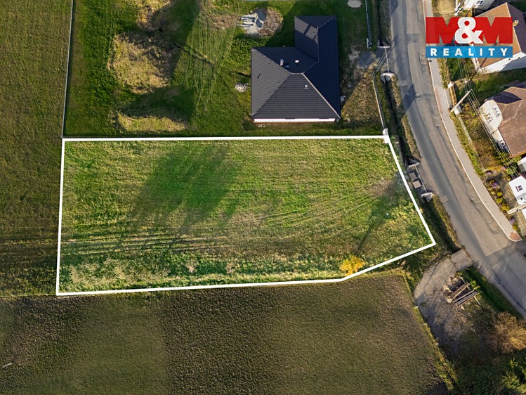 Prodej stavebního pozemku 1 388 m² - foto 4