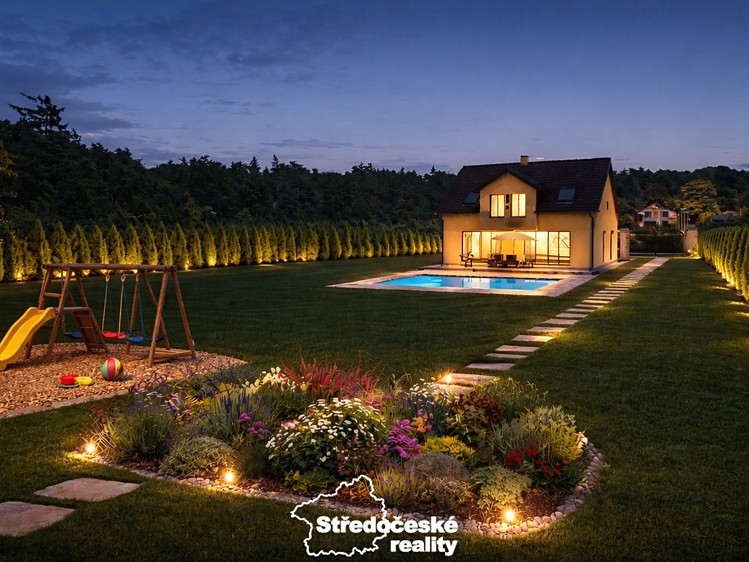 Prodej  stavebního pozemku 2 000 m² - foto 4