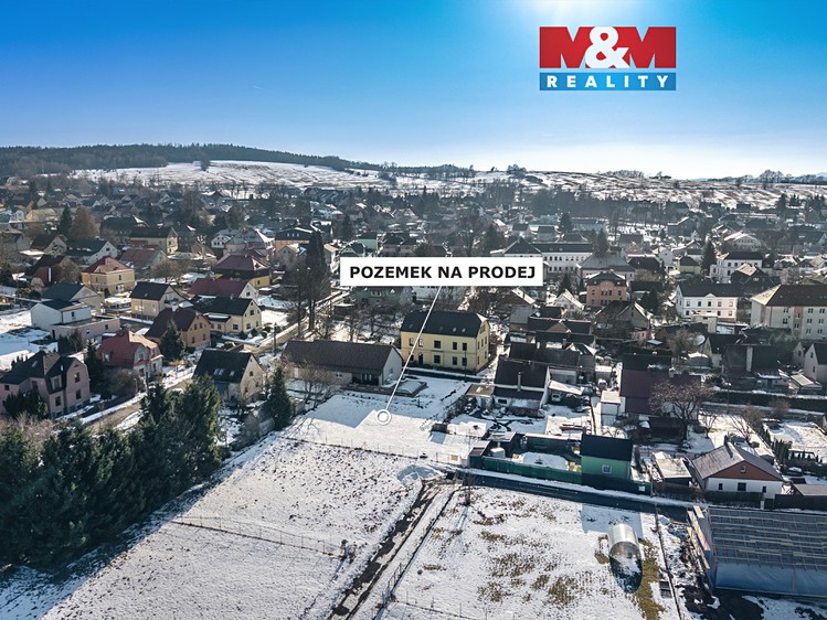 Prodej stavebního pozemku 751 m² - foto 1