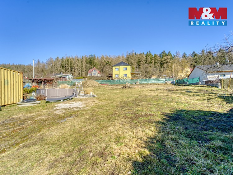 Prodej stavebního pozemku 997 m² - foto 4