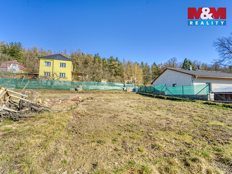 Prodej stavebního pozemku 997 m² - foto 6