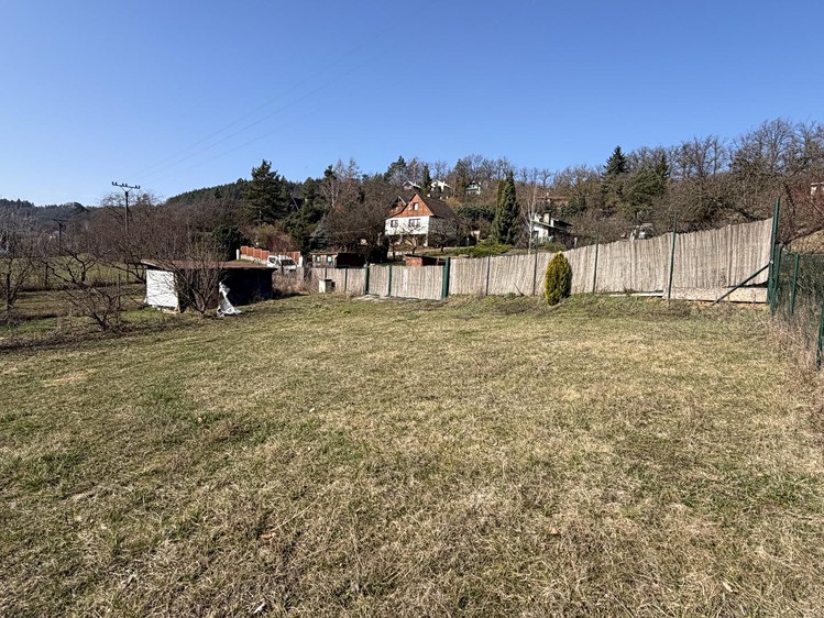 Prodej  komerčního pozemku 2 175 m² - foto 3