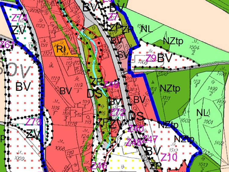 Prodej stavebního pozemku 1 300 m² - foto 7