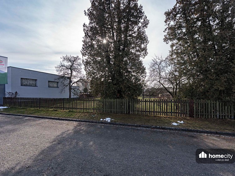 Prodej  stavebního pozemku 592 m² - foto 7