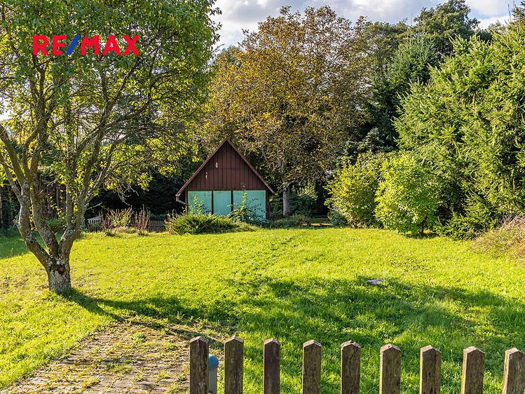 Prodej stavebního pozemku 863 m² - foto 2