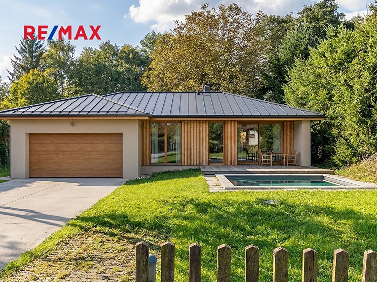 Prodej stavebního pozemku 863 m² - foto 3