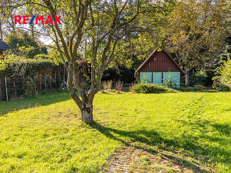 Prodej stavebního pozemku 863 m² - foto 7