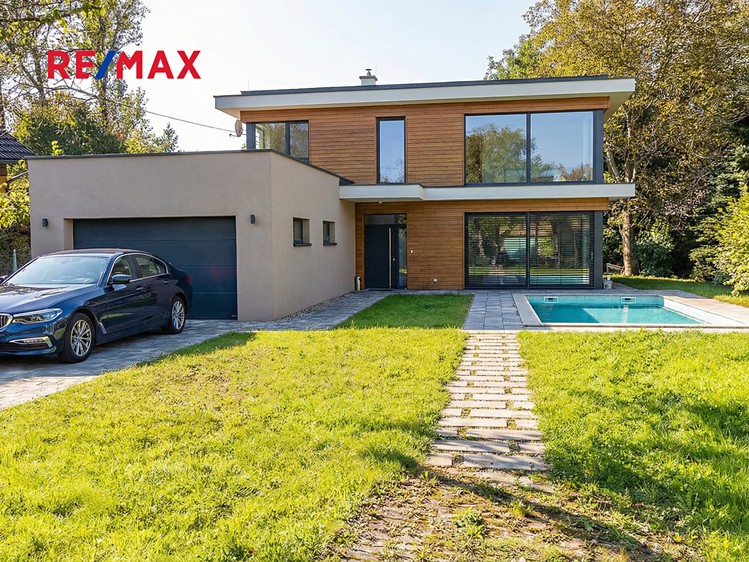 Prodej stavebního pozemku 863 m² - foto 8