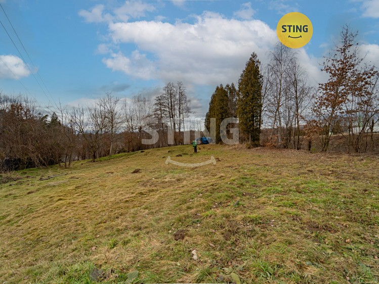 Prodej stavebního pozemku 1 378 m² - foto 1