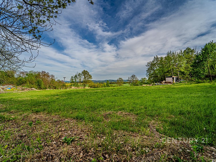 Prodej stavebního pozemku 1 956 m² - foto 3