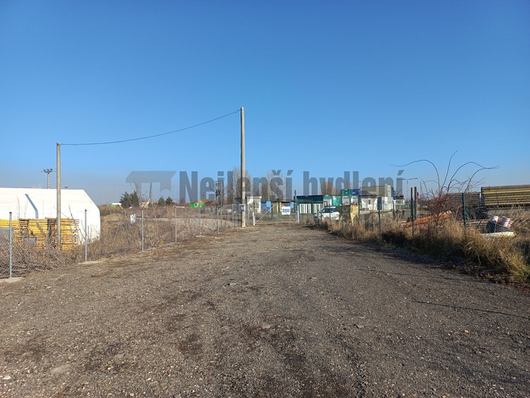 Pronájem komerčního pozemku 800 m² - foto 3