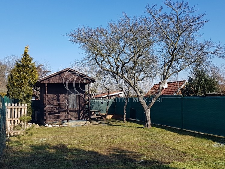 Pronájem zahrady 165 m² - foto 1
