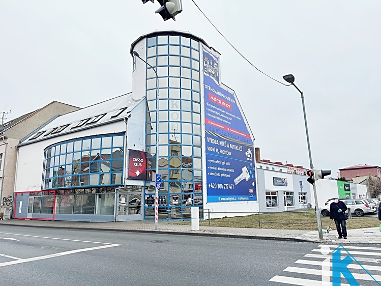 Pronájem komerčního pozemku 200 m² - foto 1