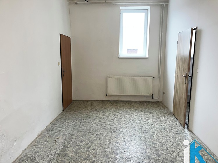 Pronájem komerčního pozemku 200 m² - foto 5