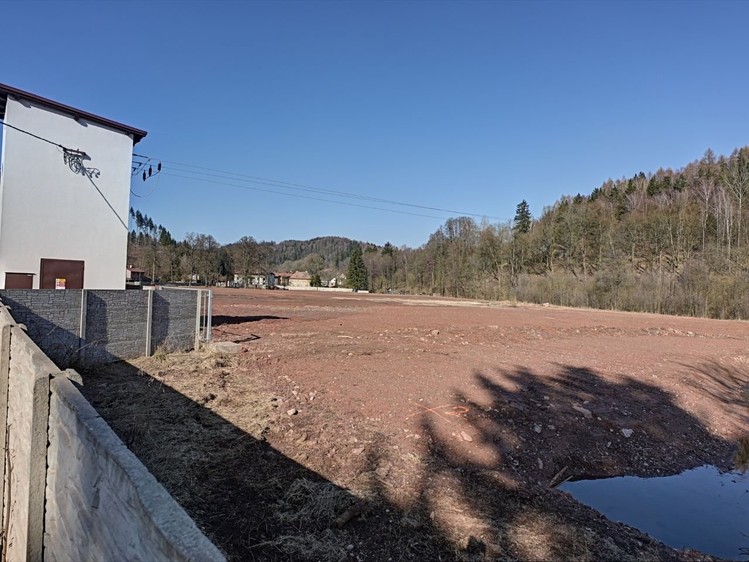 Pronájem komerčního pozemku 5 000 m² - foto 1