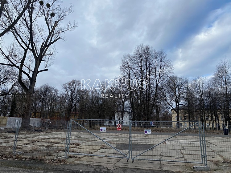 Pronájem komerčního pozemku 660 m² - foto 7