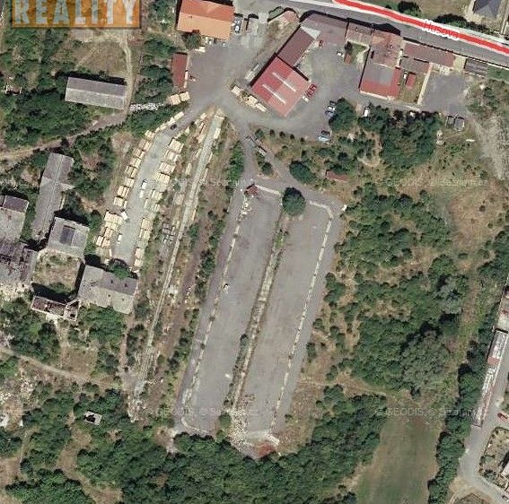 Pronájem komerčního pozemku 10 000 m² - foto 2