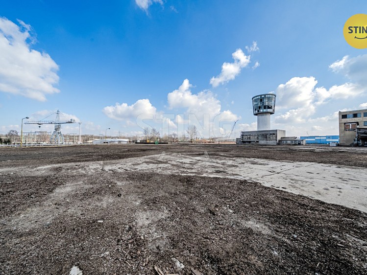 Pronájem  komerčního pozemku 18 170 m² - foto 5