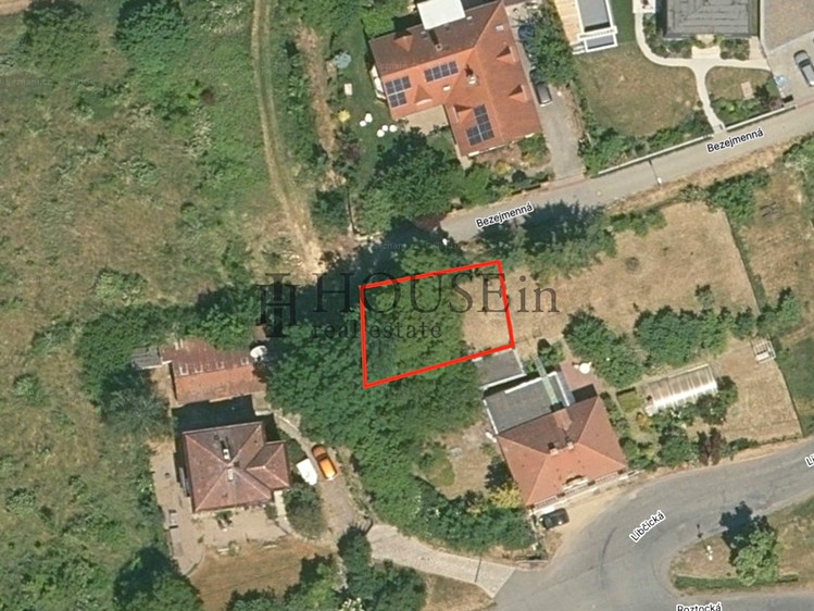 Pronájem zahrady 220 m² - foto 2