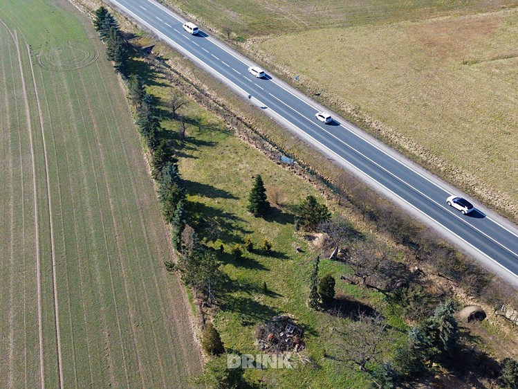 Pronájem komerčního pozemku 1 700 m² - foto 8