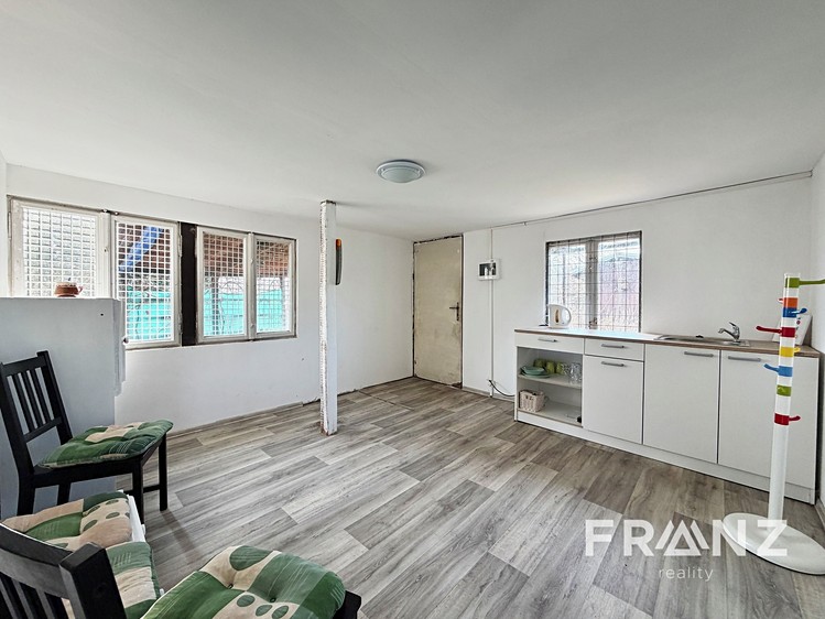 Pronájem zahrady 220 m² - foto 2