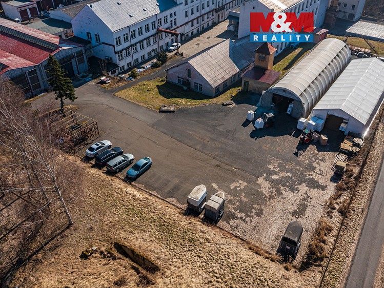 Pronájem komerčního pozemku 700 m² - foto 1