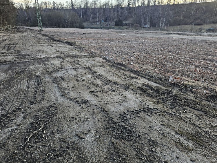 Pronájem komerčního pozemku 1 000 m² - foto 3