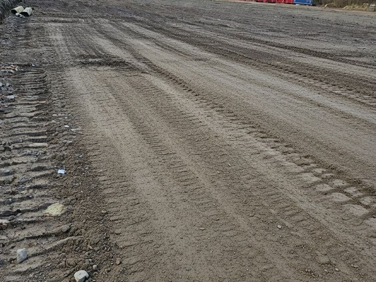Pronájem komerčního pozemku 1 000 m² - foto 5