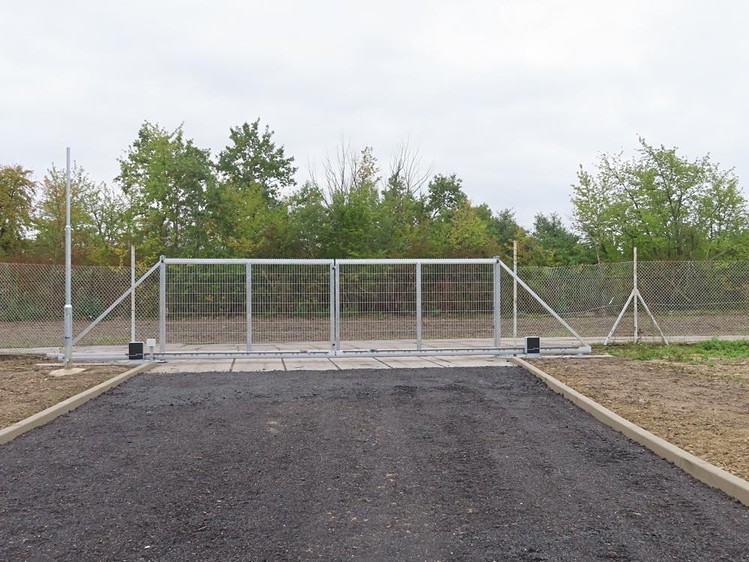 Pronájem komerčního pozemku 260 m² - foto 2