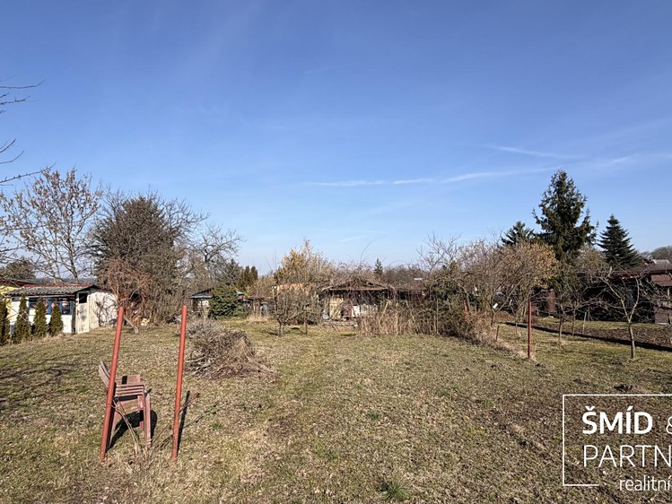 Pronájem zahrady 612 m² - foto 1