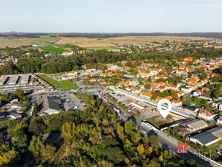 Pronájem komerčního pozemku 1 708 m² - foto 1