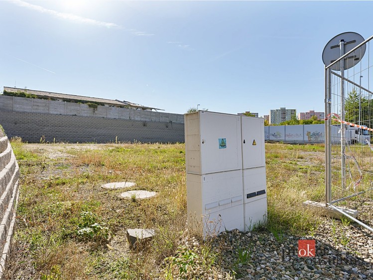 Pronájem komerčního pozemku 1 708 m² - foto 8