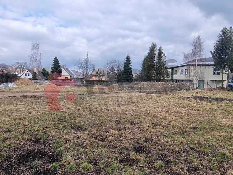 Pronájem komerčního pozemku 3 652 m² - foto 1