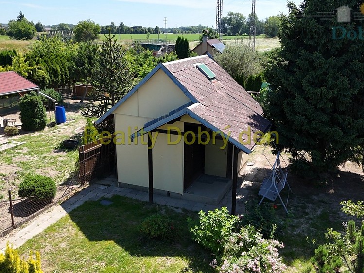 Pronájem zahrady 300 m² - foto 1