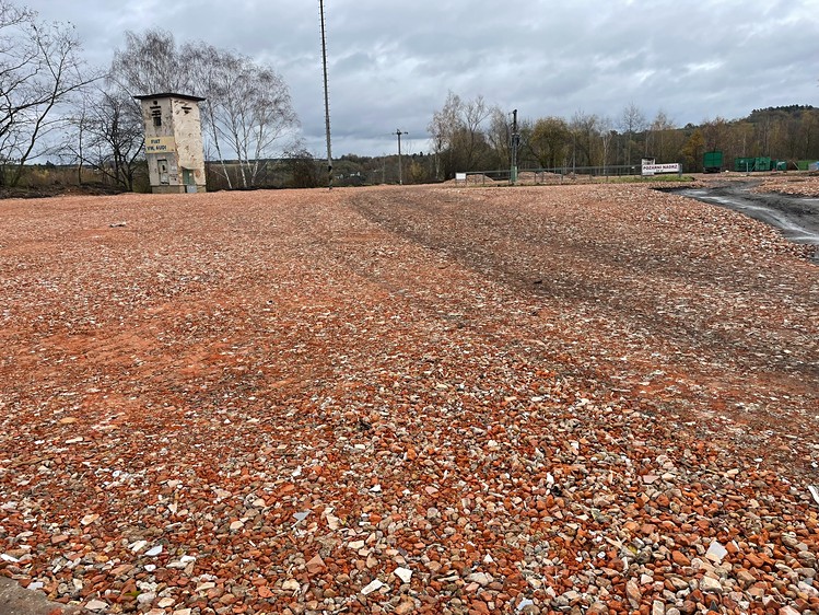 Pronájem komerčního pozemku 500 m² - foto 1
