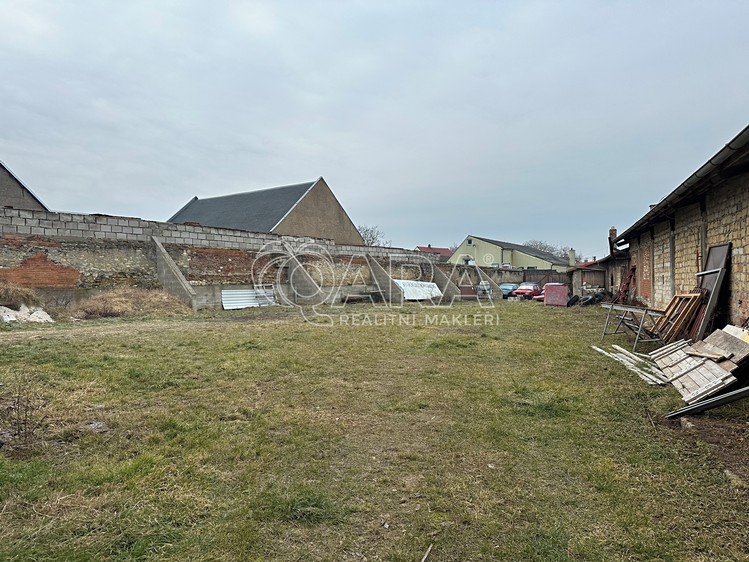 Pronájem komerčního pozemku 750 m² - foto 3