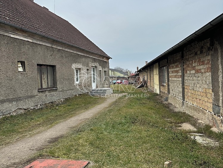 Pronájem komerčního pozemku 750 m² - foto 6