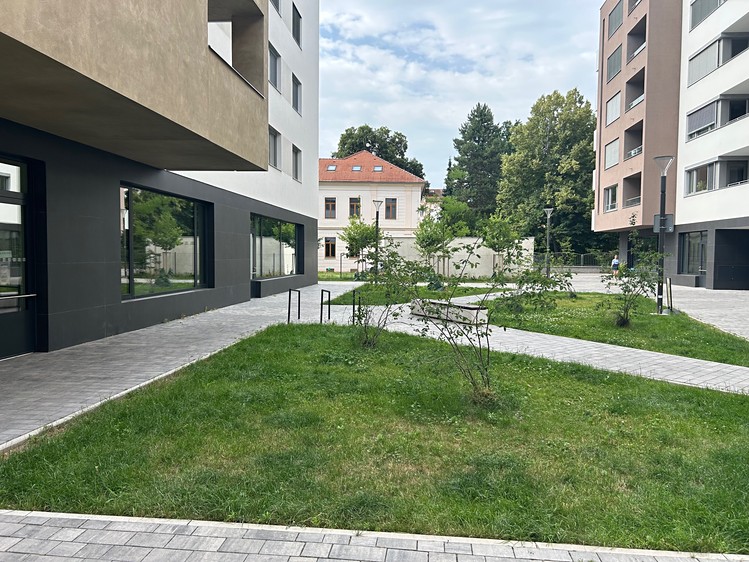 Prodej obchodního prostoru 92 m² - foto 5