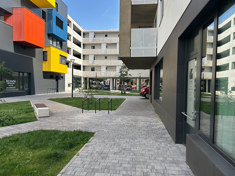 Prodej obchodního prostoru 92 m² - foto 7
