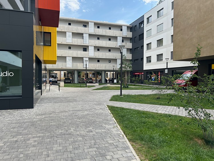 Prodej obchodního prostoru 92 m² - foto 8