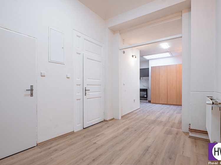 Prodej kanceláře 36 m² - foto 5