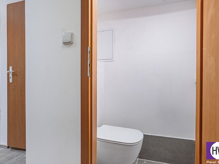 Prodej kanceláře 36 m² - foto 8