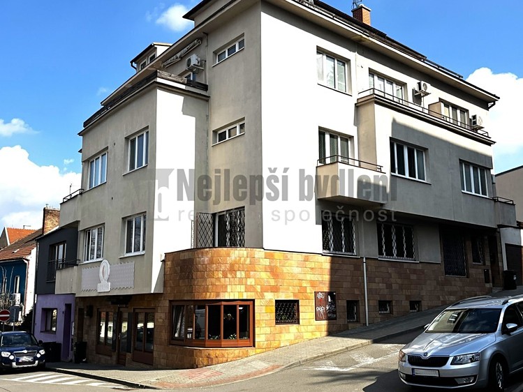 Prodej obchodního prostoru 87 m² - foto 1