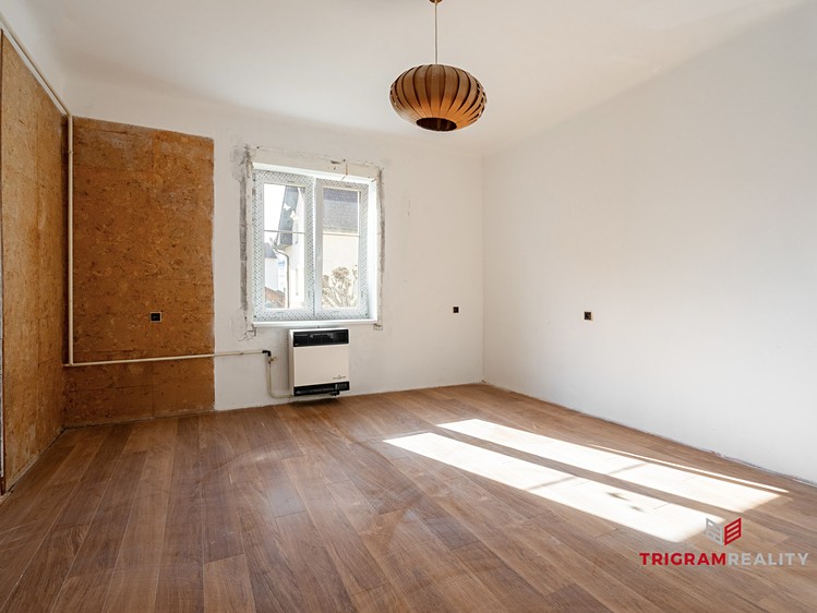 Prodej kanceláře 77 m² - foto 2