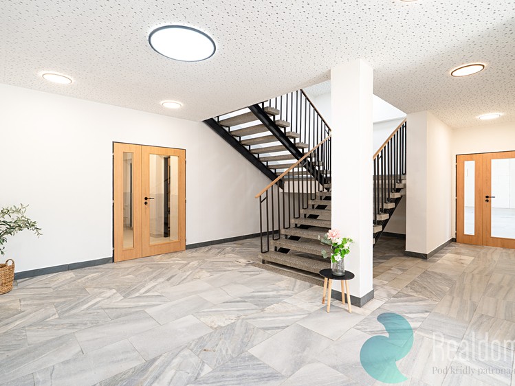 Prodej kanceláře 1 260 m² - foto 7