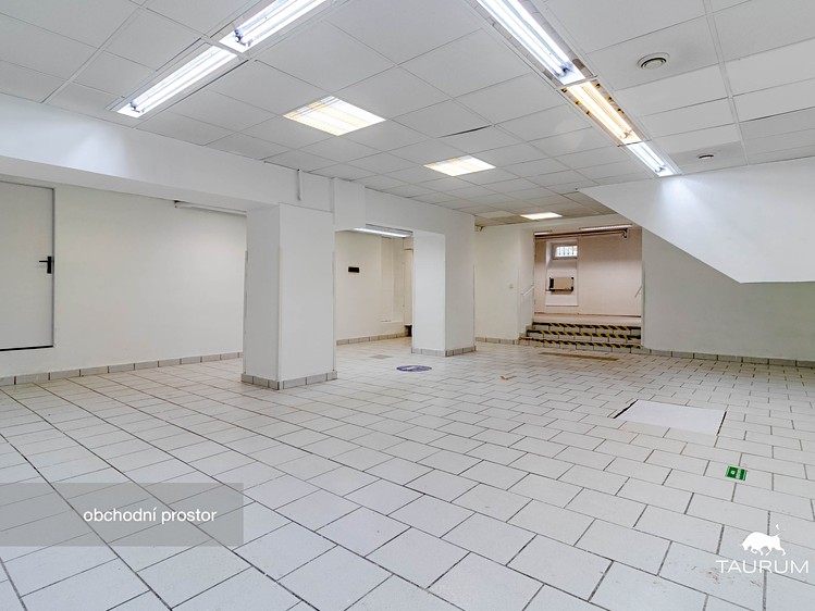 Prodej obchodního prostoru 147 m² - foto 2
