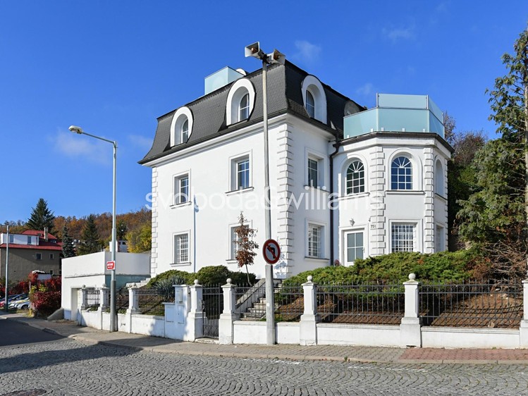 Prodej činžovního domu 348 m² - foto 1