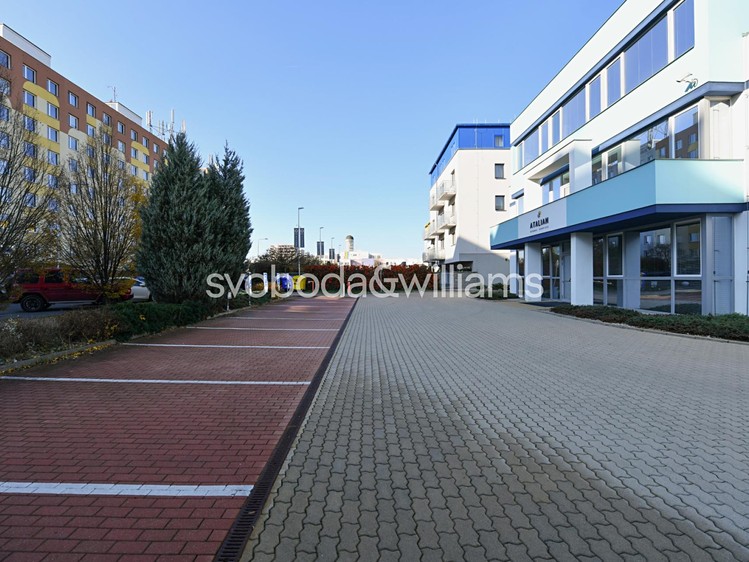 Prodej kanceláře 1 122 m² - foto 3